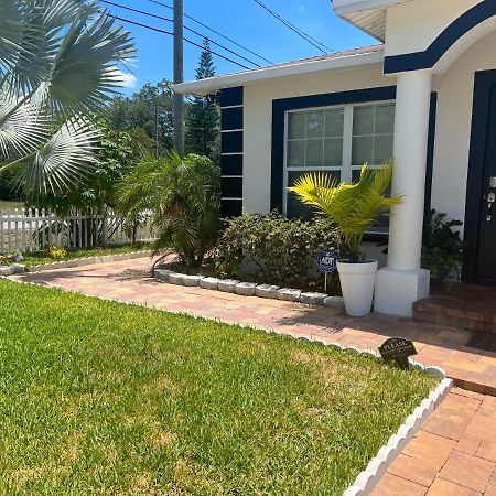 Caribbean Splendor Vacation Rental Near Bush Gardens Tampa Fl Экстерьер фото